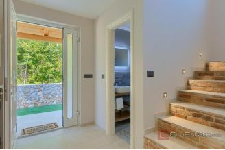 020 1021 26 Krk Luxurious villa with a pool in a quiet location for sale