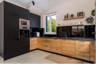 020 1021 26 Krk Luxurious villa with a pool in a quiet location for sale