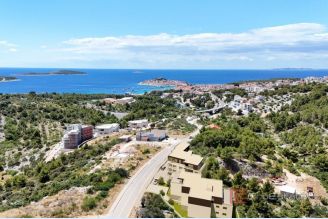 001 2022 464i primosten exclusive two bedroom apartment with sea views S9 for sale