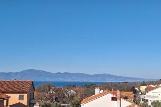 010 1021 28 Krk Three bedroom apartment with sea view for sale