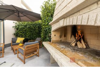 017 1021 29 Krk House with sea view for sale