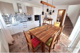 017 1021 30 Krk House with pool for sale