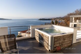 015 1021 31 Krk House by the sea for sale
