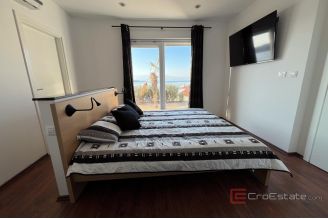 015 1021 31 Krk House by the sea for sale