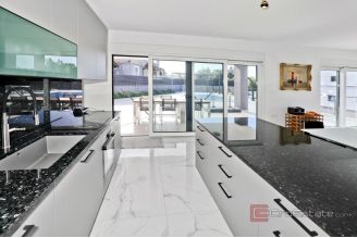 014 1021 33 Krk Modern villa with sea view for sale