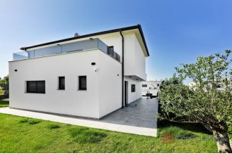 014 1021 33 Krk Modern villa with sea view for sale
