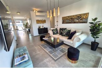 013 1021 34 Krk Apartment with pool and sea view for sale