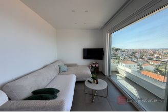 015 2035 257 Trogir Luxury penthouse with an open sea view for sale