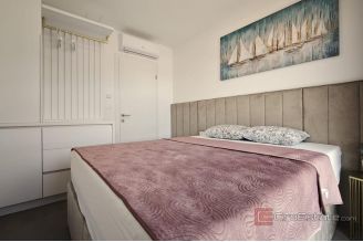 015 2035 257 Trogir Luxury penthouse with an open sea view for sale