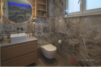 015 2035 257 Trogir Luxury penthouse with an open sea view for sale