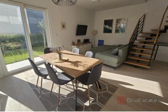 016 1023 20 island krk duplex apartment with garden for sale