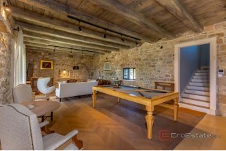 019 1026 15 Zadar Luxurious villa with tennis court for sale