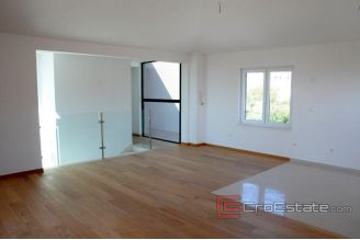 017 island ciovo duplex apartman for sale