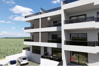 009 2047 90 island ciovo penthouse with roof terrace for sale