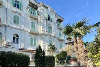 013 1024 34 Opatija Spacious apartment with separate studio apartment for sale