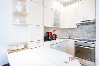 012 2054 01 island pag apartment near the sea for sale