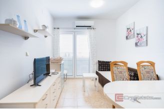 012 2054 01 island pag apartment near the sea for sale