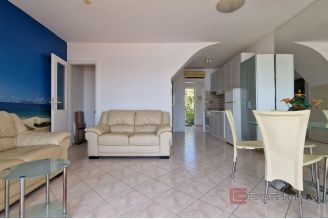 012 1023 22 Two storey apartment with sea view for sale