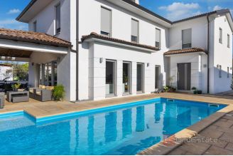 020 1023 23 Krk Modern house with a pool for sale