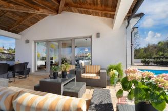 020 1023 23 Krk Modern house with a pool for sale