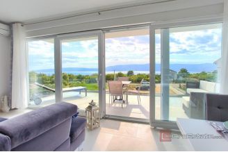 010 1023 25 island krk two bedroom apartment with sea view for sale