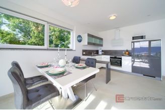 010 1023 25 island krk two bedroom apartment with sea view for sale