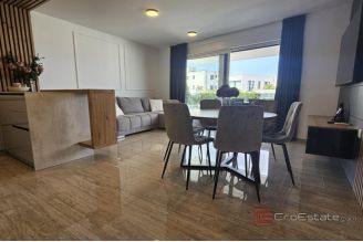 015 1023 23 Krk Luxury apartment with a pool for sale