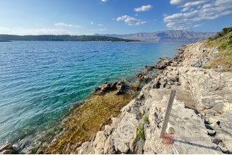 011 5405 30 Brac Attractive land first row to the sea sale