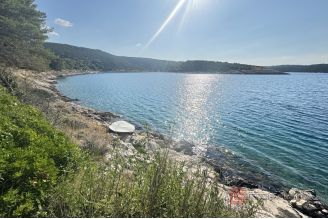 011 5405 30 Brac Attractive land first row to the sea sale