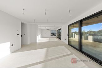 011 2053 03 porec penthouse with panoramic views and terrace for sale