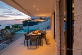 015 2029 108 primosten modern villa with pool and sea view for sale