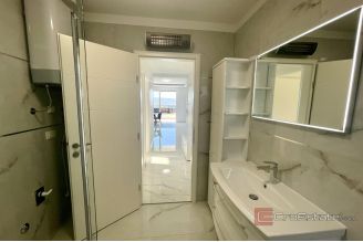 015 1023 26 Krk Apartment with a sea view for sale