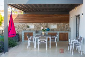 014 1023 28 Krk Semi detached villa with pool and sea view for sale