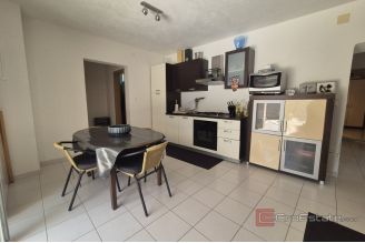 014 5407 30 Vodice Two storey house with pool for sale