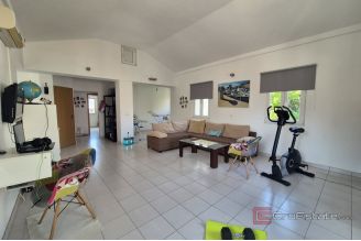 014 5407 30 Vodice Two storey house with pool for sale