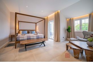 018 1023 29 island krk house with swimming pool for sale