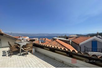 017 1023 30 Krk Stone house in centre with sea view for sale