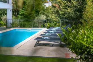 016 1023 31 island krk villa with pool near the sea for sale