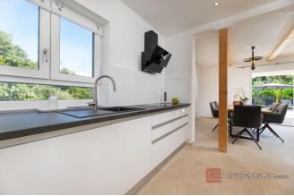 016 1023 31 island krk villa with pool near the sea for sale