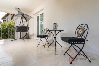 016 1023 31 island krk villa with pool near the sea for sale