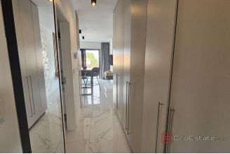016 1023 33 Krk Penthouse with sea view for sale