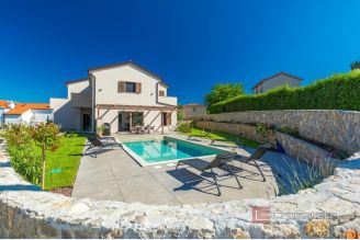 001 1023 34 Krk Modern house with pool for sale