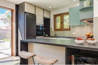 020 1023 34 Krk Modern house with pool for sale