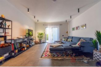 018 1023 35 Krk house with pool and sea view for sale