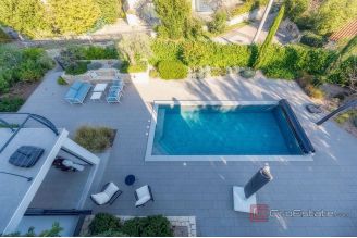 018 1023 35 Krk house with pool and sea view for sale