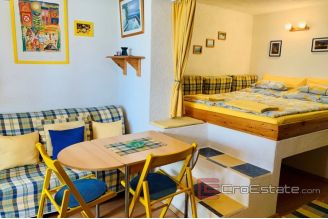 015 5408 30 Hvar House with sea view for sale