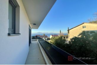 015 1023 37 Krk house with pool near the beach for sale