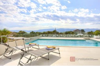 016 1023 39 Krk Villa with four apartments and open sea view for sale