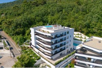 013 1024 36 Opatija Luxury apartment with sea view for sale