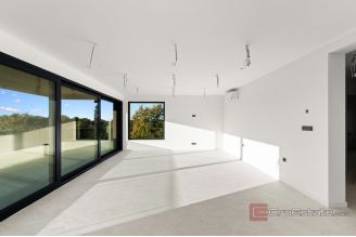 013 2053 04 porec penthouse with panoramic view for sale